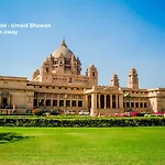 Oyo 72463 Hotel Sunder Palace