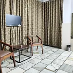 Vamoose Relax Inn