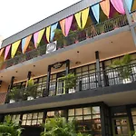 Irish Courtyard Inn