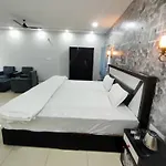 Resort Golden Cave