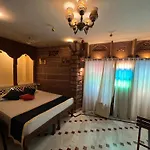 Raj Mandir Boutique Home Stay
