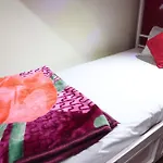 Santkripa Backpackers 400 Mtr From Railway Station