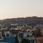 Hotel Raj Inn