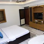 Holiday Out Hotel