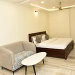Holiday Out Hotel