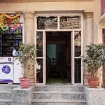 The Club Hichki