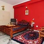 Rukkmani Guest House