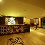 Oyo Premium Chaupasni First Puliya