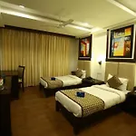 Oyo Premium Chaupasni First Puliya
