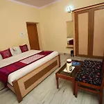 Oyo Rooms Old Public Park