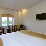 Cosmopolitan Hotel