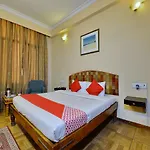 Oyo 9900 Hotel Pioneer Plaza