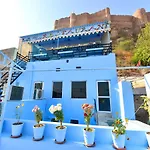 L G Guest House