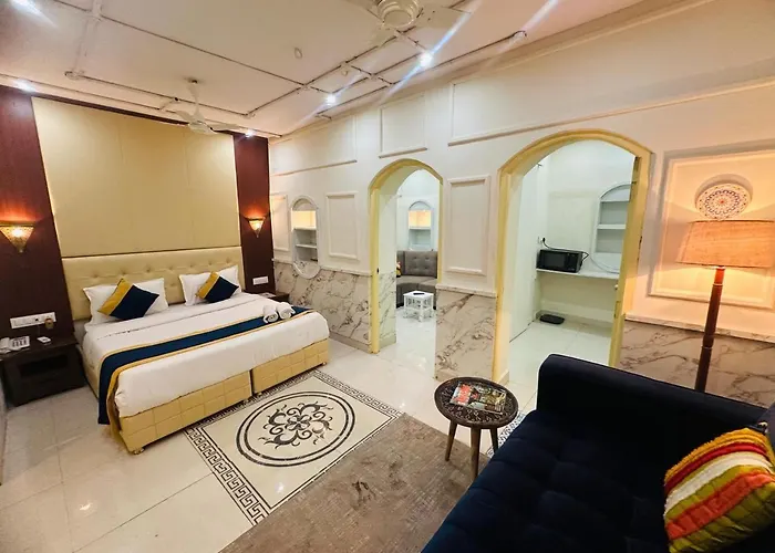 Hinduja Haveli Gulab Sagar