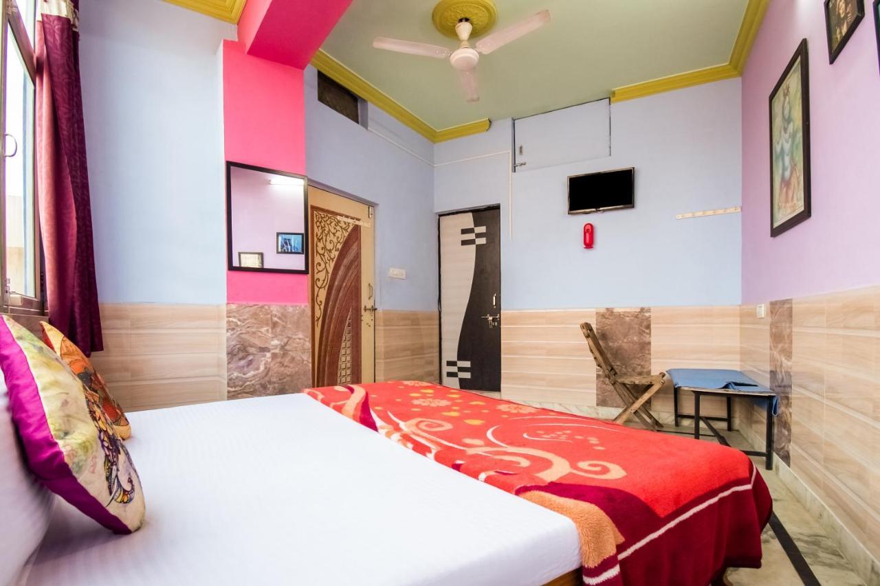 Spot On 41885 Royal Heritage Hotel 2*