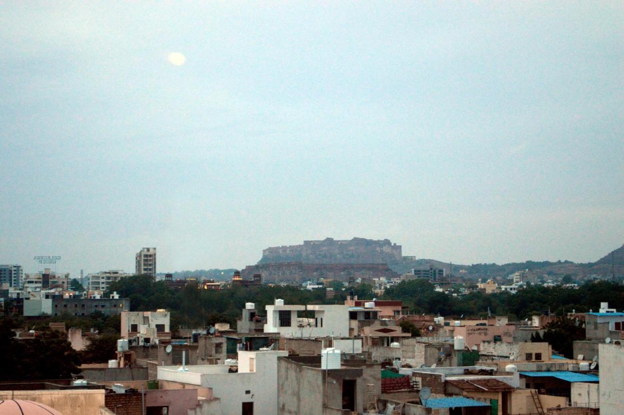 Hotelier Hosts - A * Jodhpur (Rajasthan)