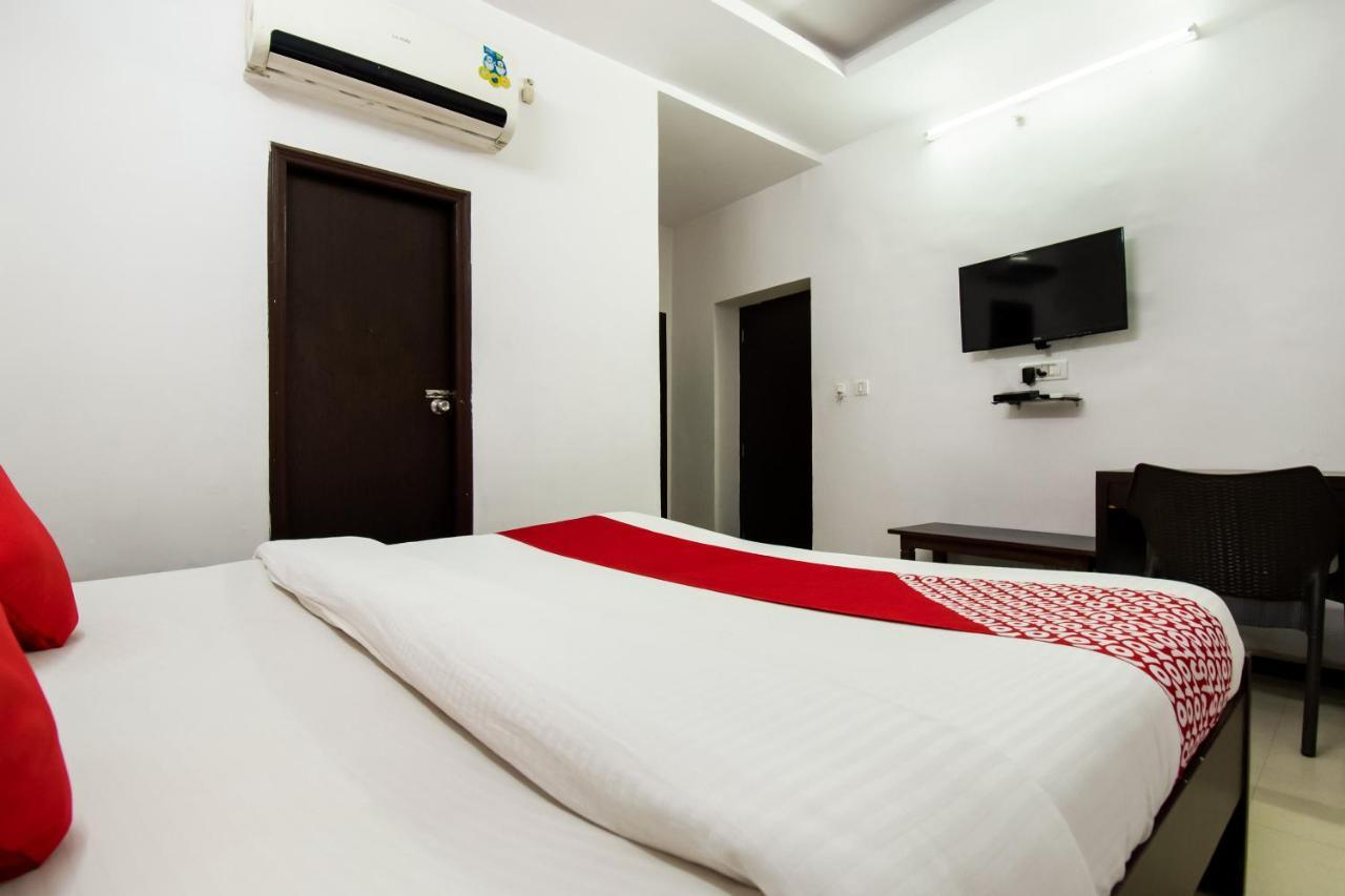 Hotel Oyo 43484 Real Residency 3*