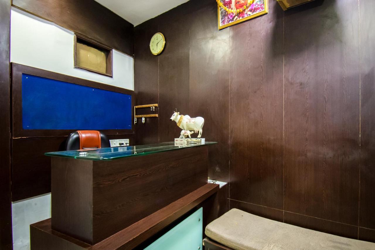 Oyo 43484 Real Residency 3*