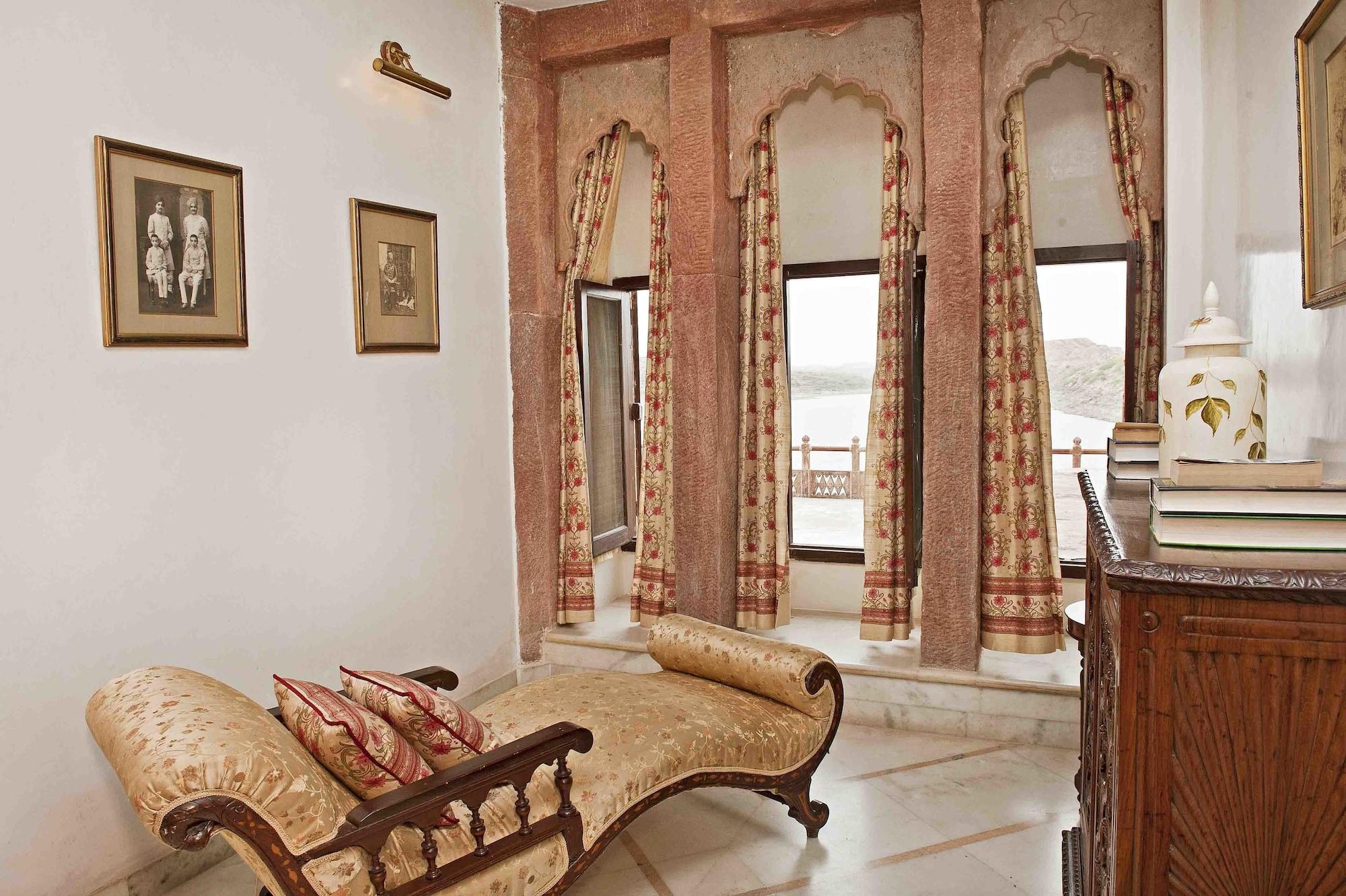 Resort Welcomheritage Bal Samand Palace Jodhpur (Rajasthan)