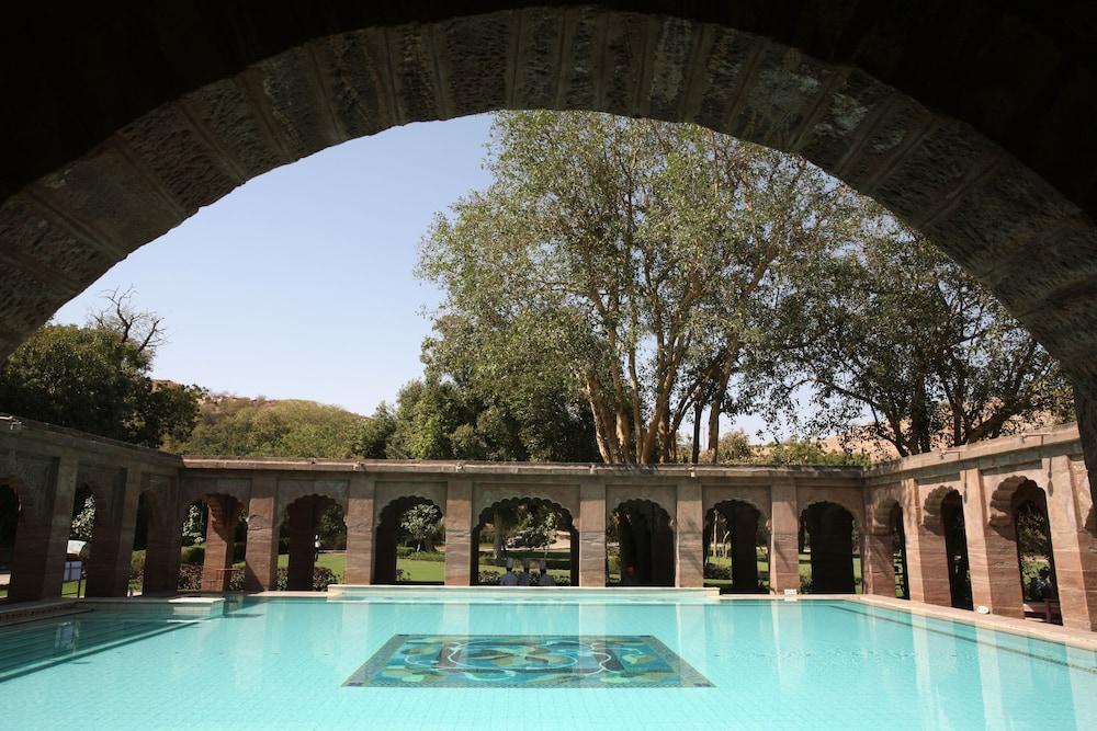 Welcomheritage Bal Samand Palace Resort 5*
