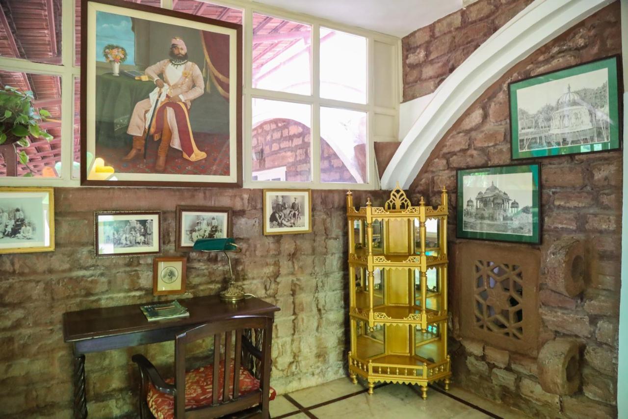 Welcomheritage Bal Samand Palace