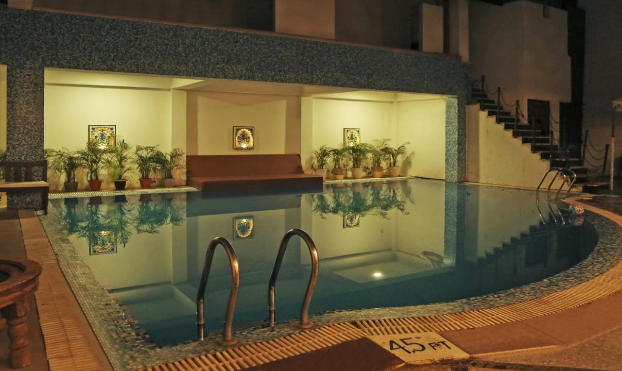 Oyo 2593 The Marwar & Gardens Hotel