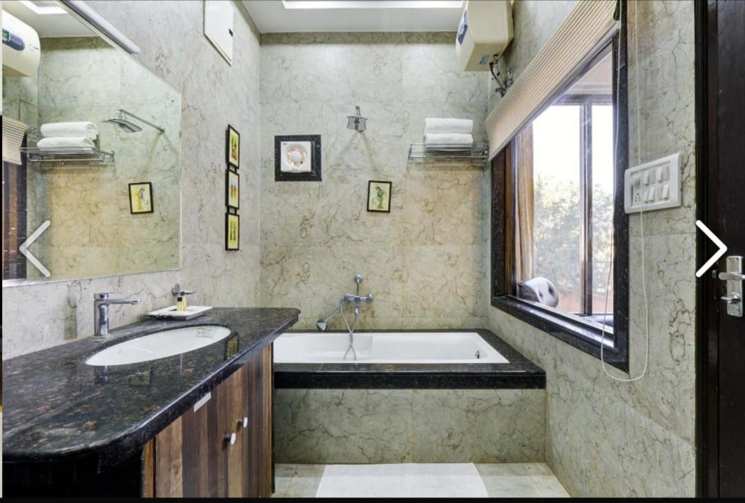 Zest Damodar Garh - The Stress Free Zone Guest house *