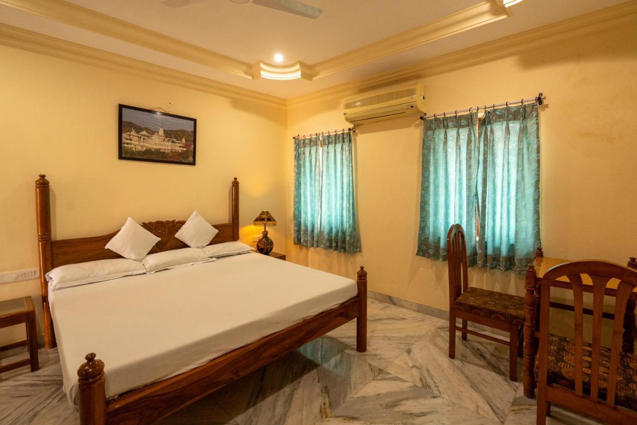 Resort Lake View And *