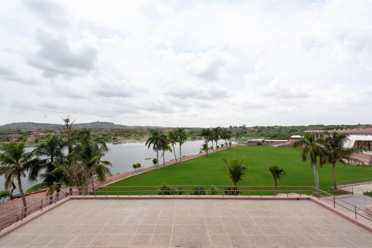 Resort Lake View And Jodhpur (Rajasthan)