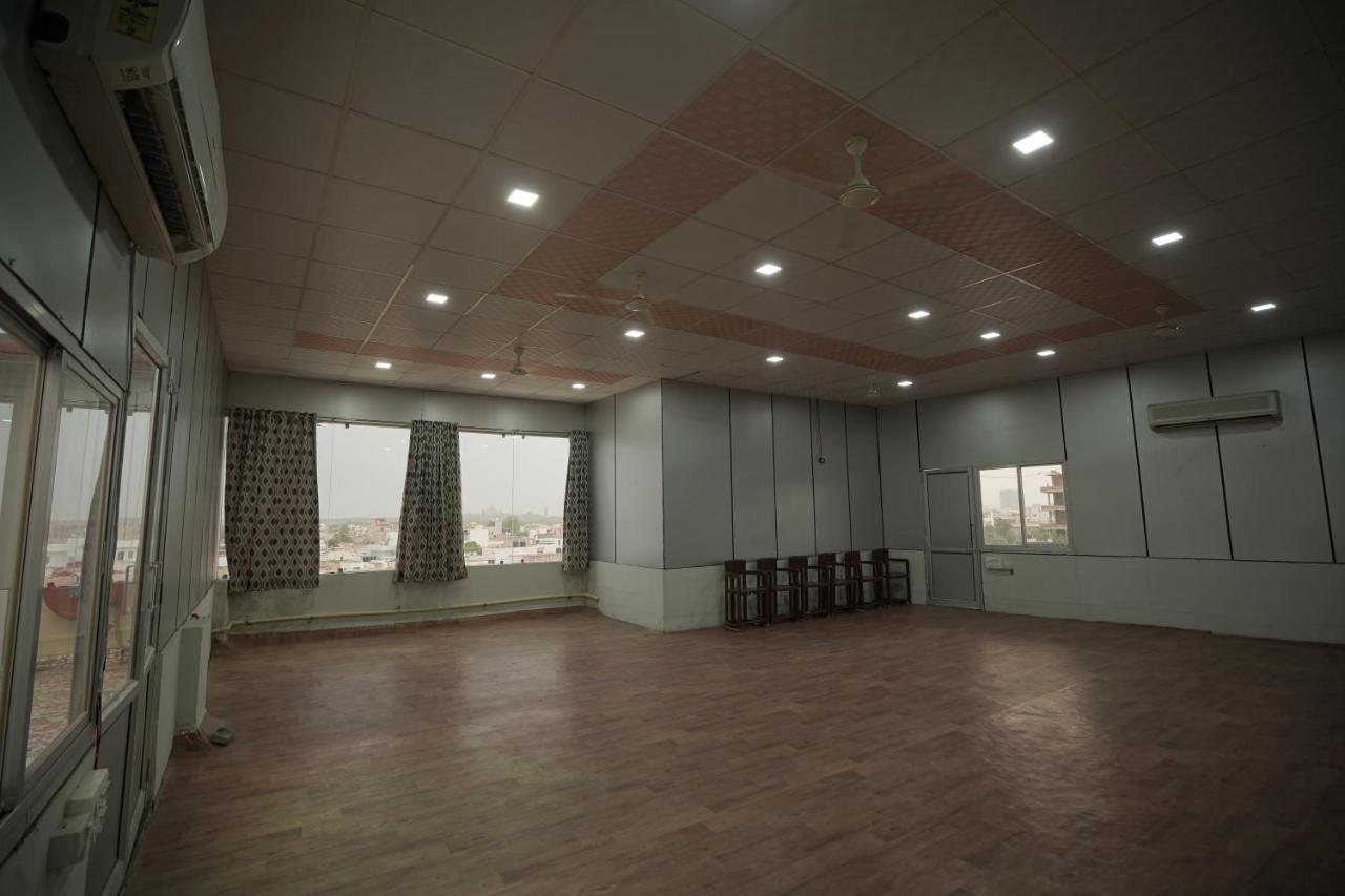 Silver Cloud Hotel
