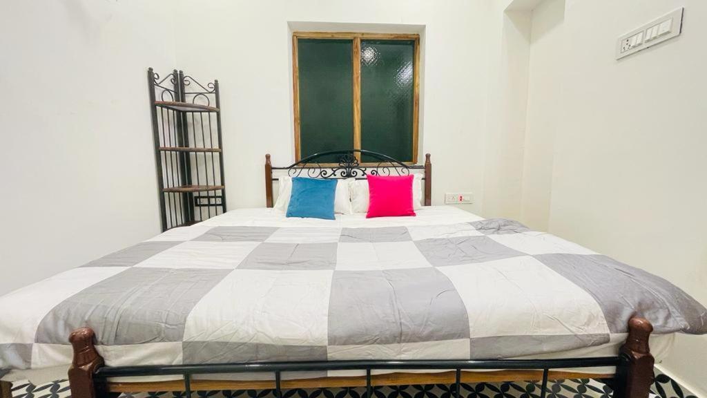 Homestay The Little Castle - Boutique *