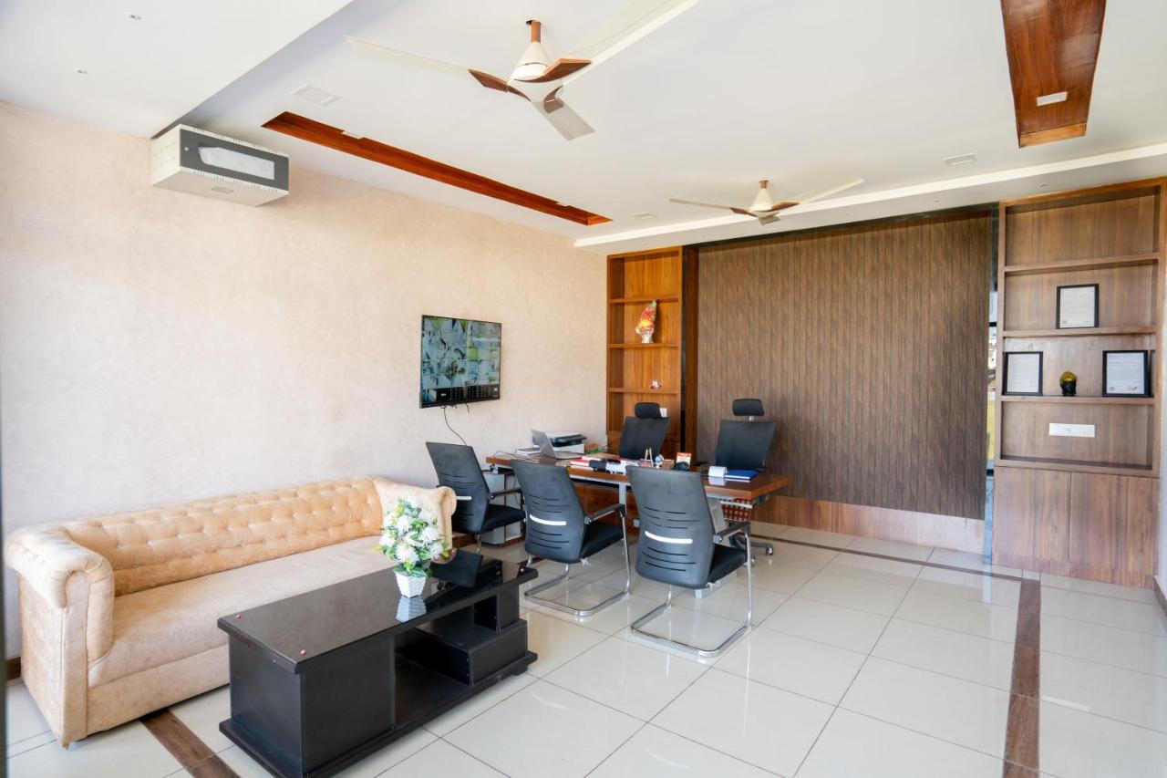 Golden Cave Hotel 3*