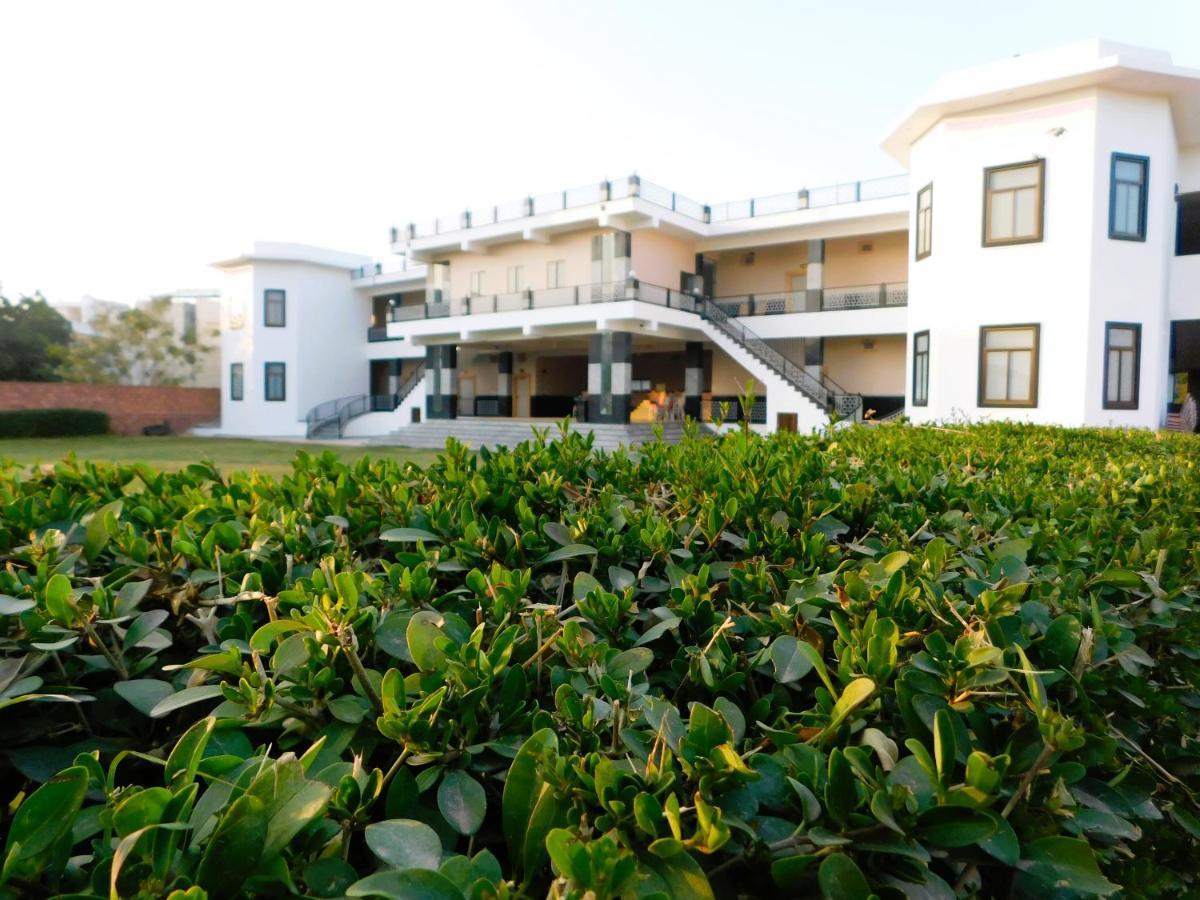 Golden Cave Hotel 3*