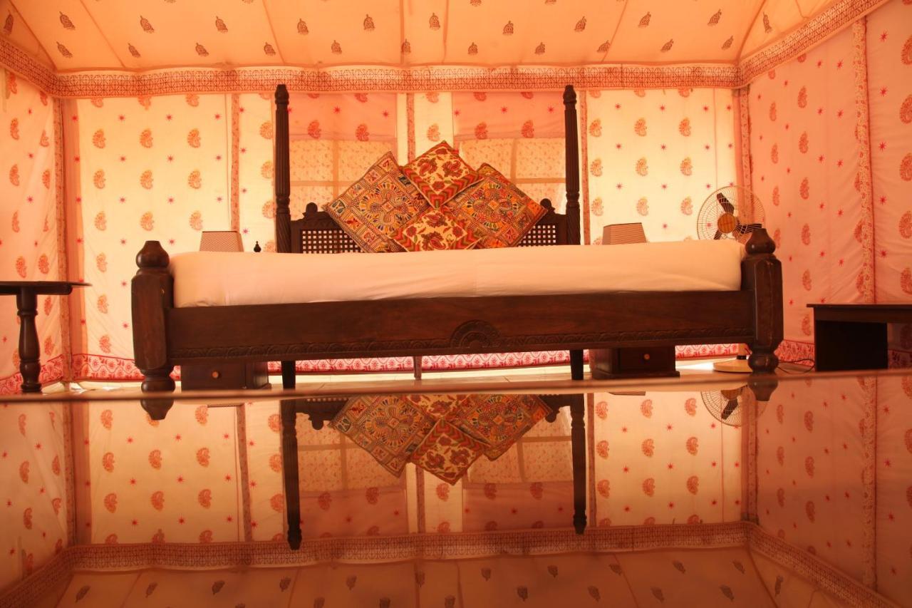 Resort Clarks Exotica Luxury Tents, Dechu 3*