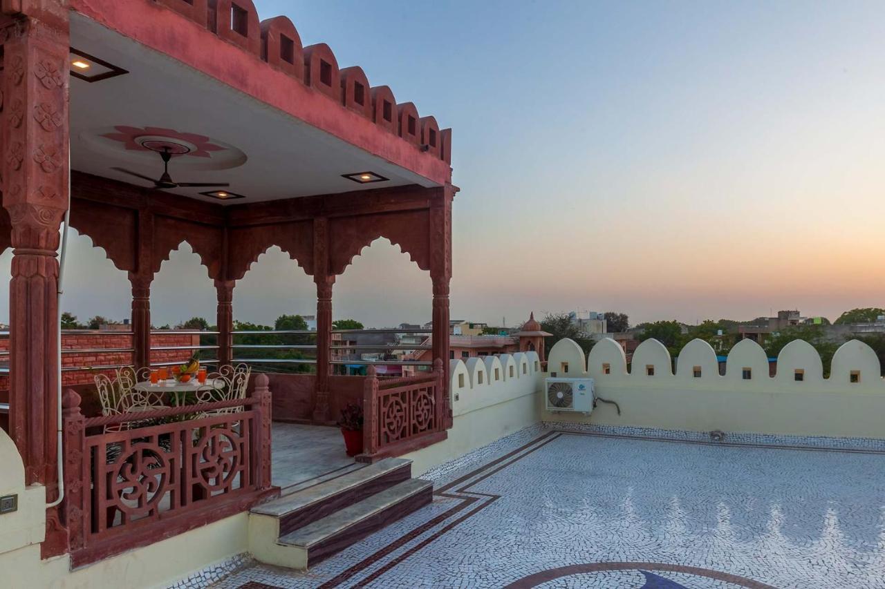 Sunset Escape: City-view With Private Terrace