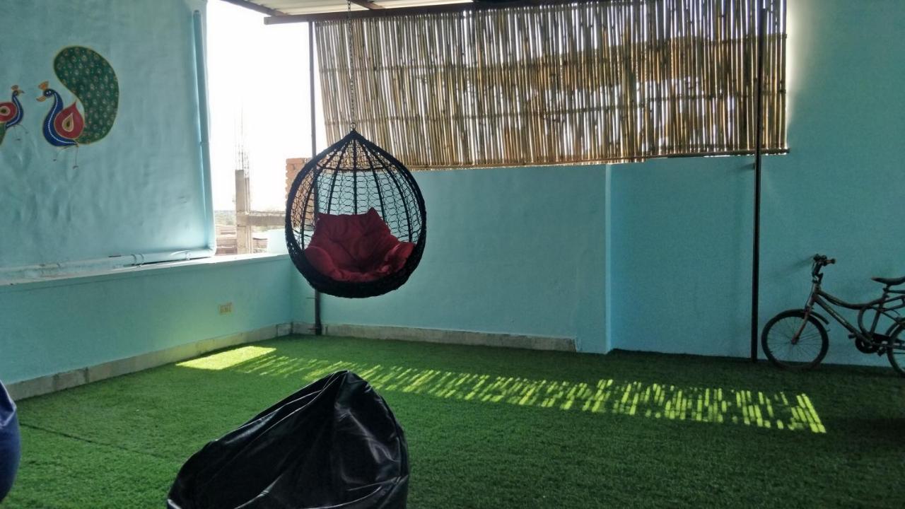 Hostel Santkripa Backpackers 400 Mtr From Railway Station *