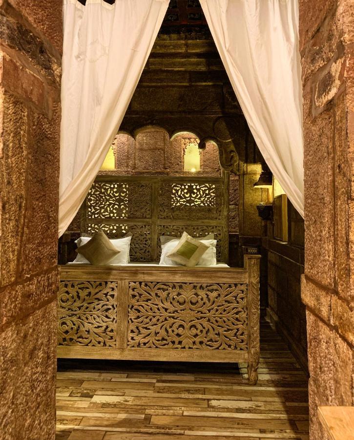Rani Mahal Hotel
