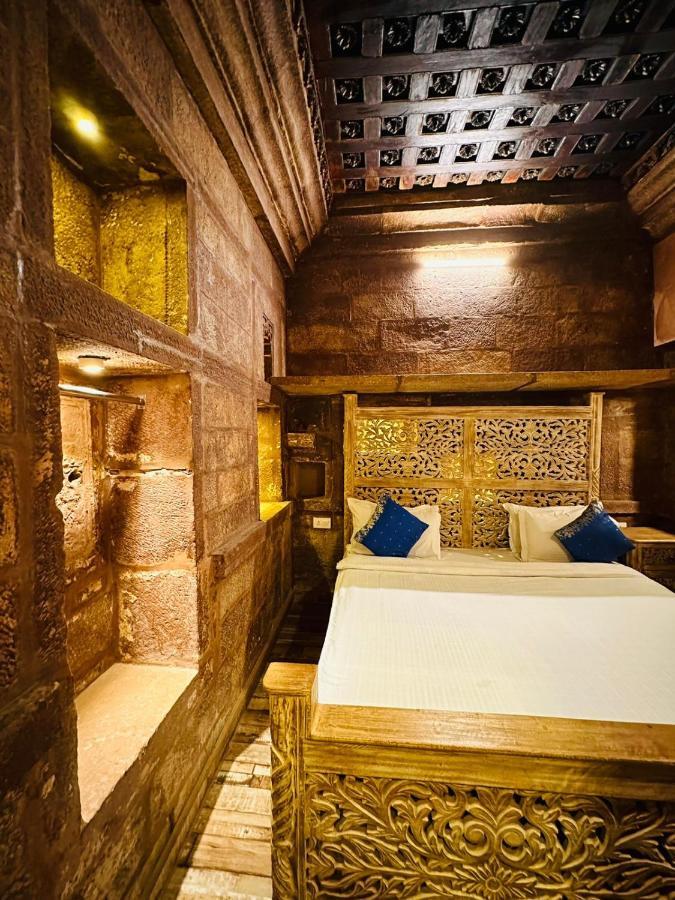 Rani Mahal 3*