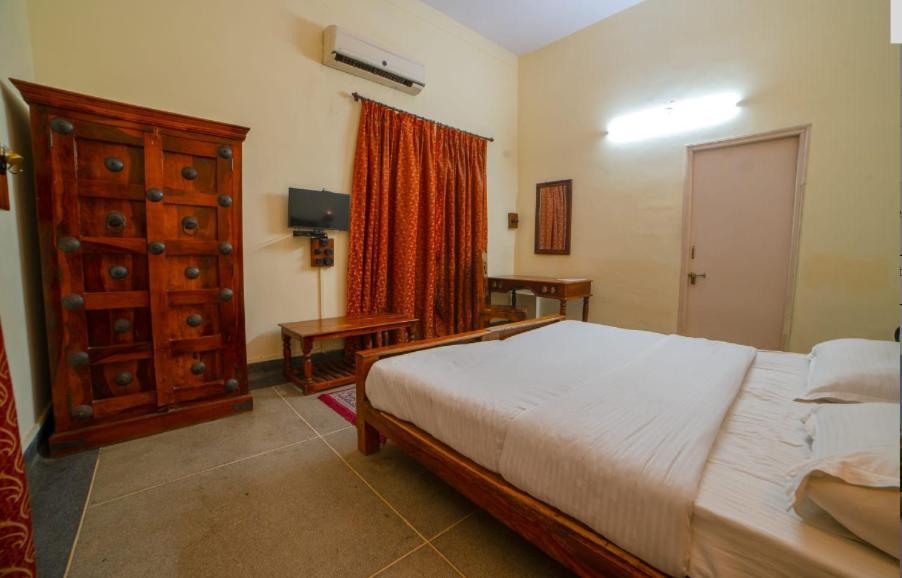 Sisodia & Guest house *
