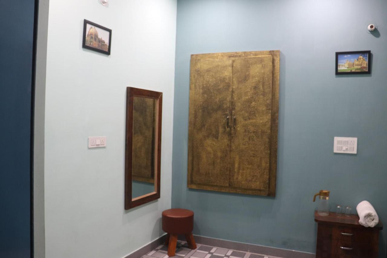 The Mehran Way Homestay Hotel
