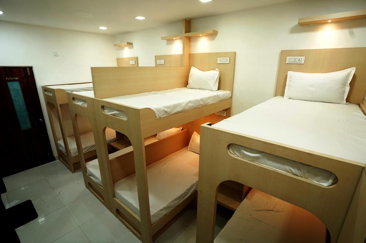 Shri Govindam Hotel