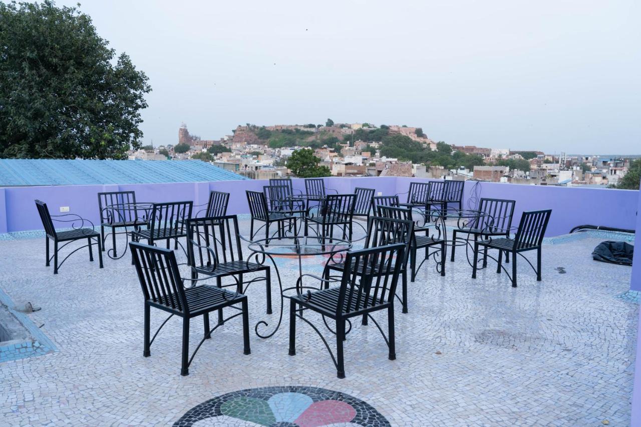 The New View 2* Jodhpur (Rajasthan)