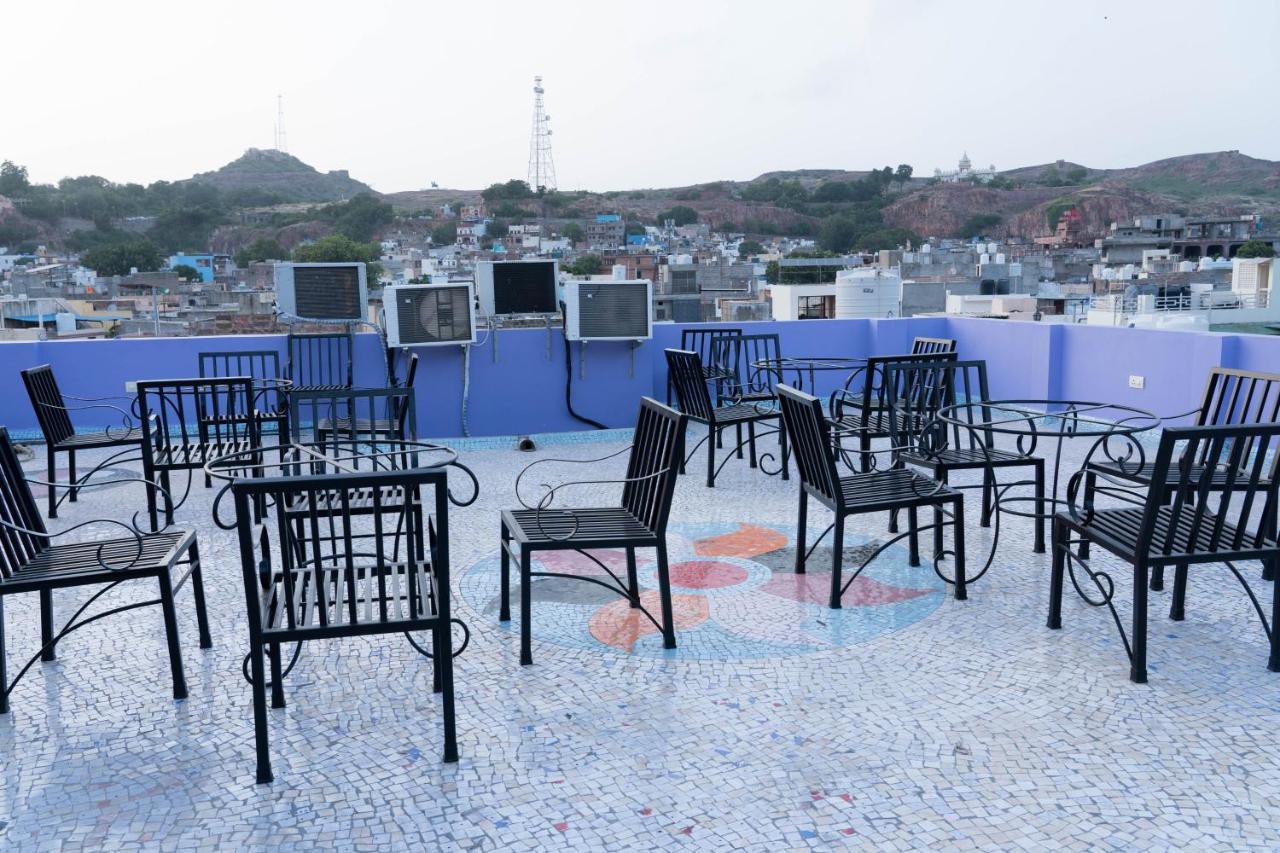 Hotel The New View 2*