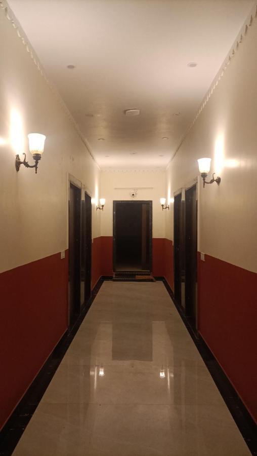 Jai Hari Hotel