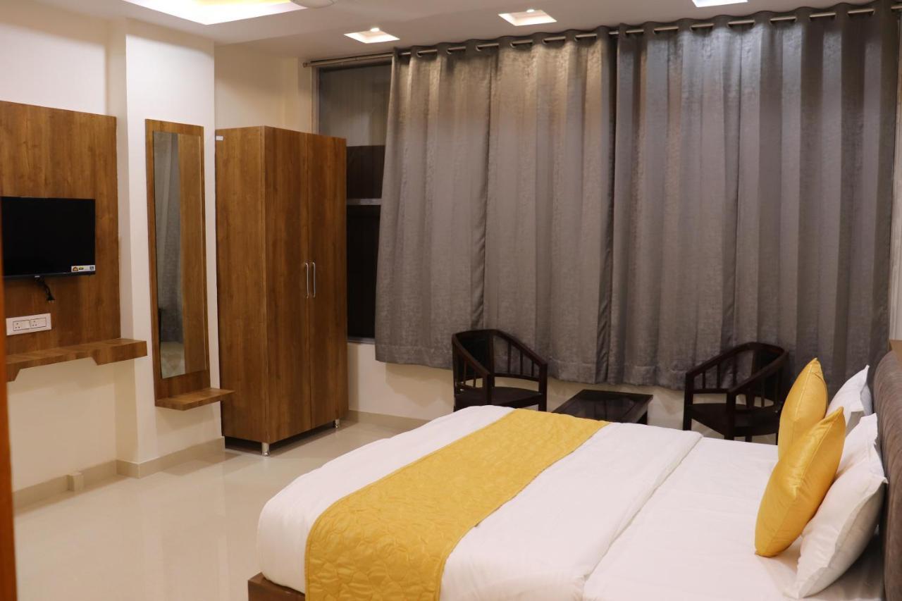 Jmb Hotel
