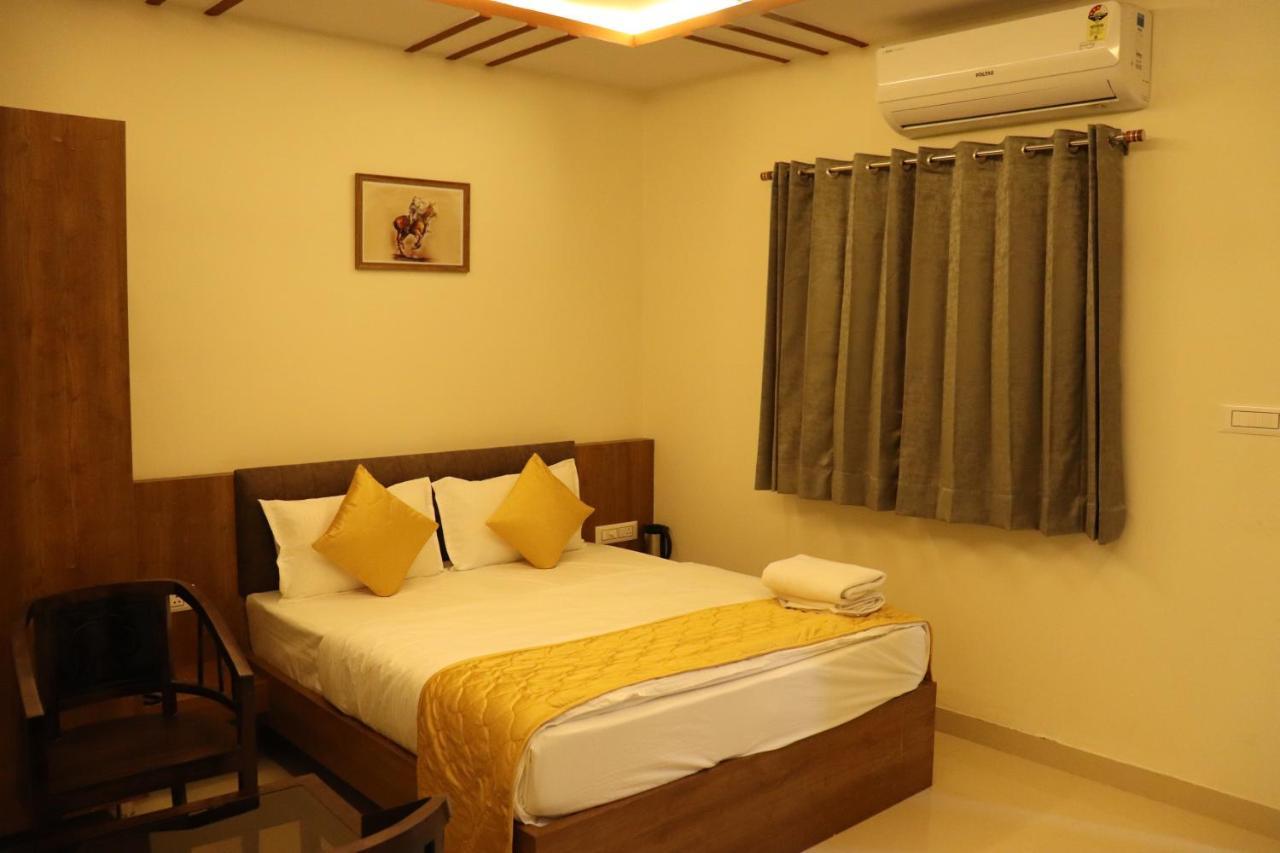 Hotel Jmb 3*