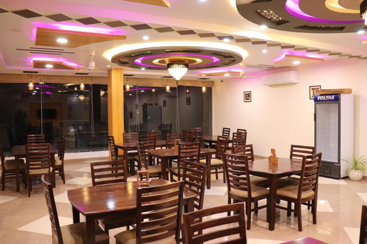 Jmb Hotel 3*