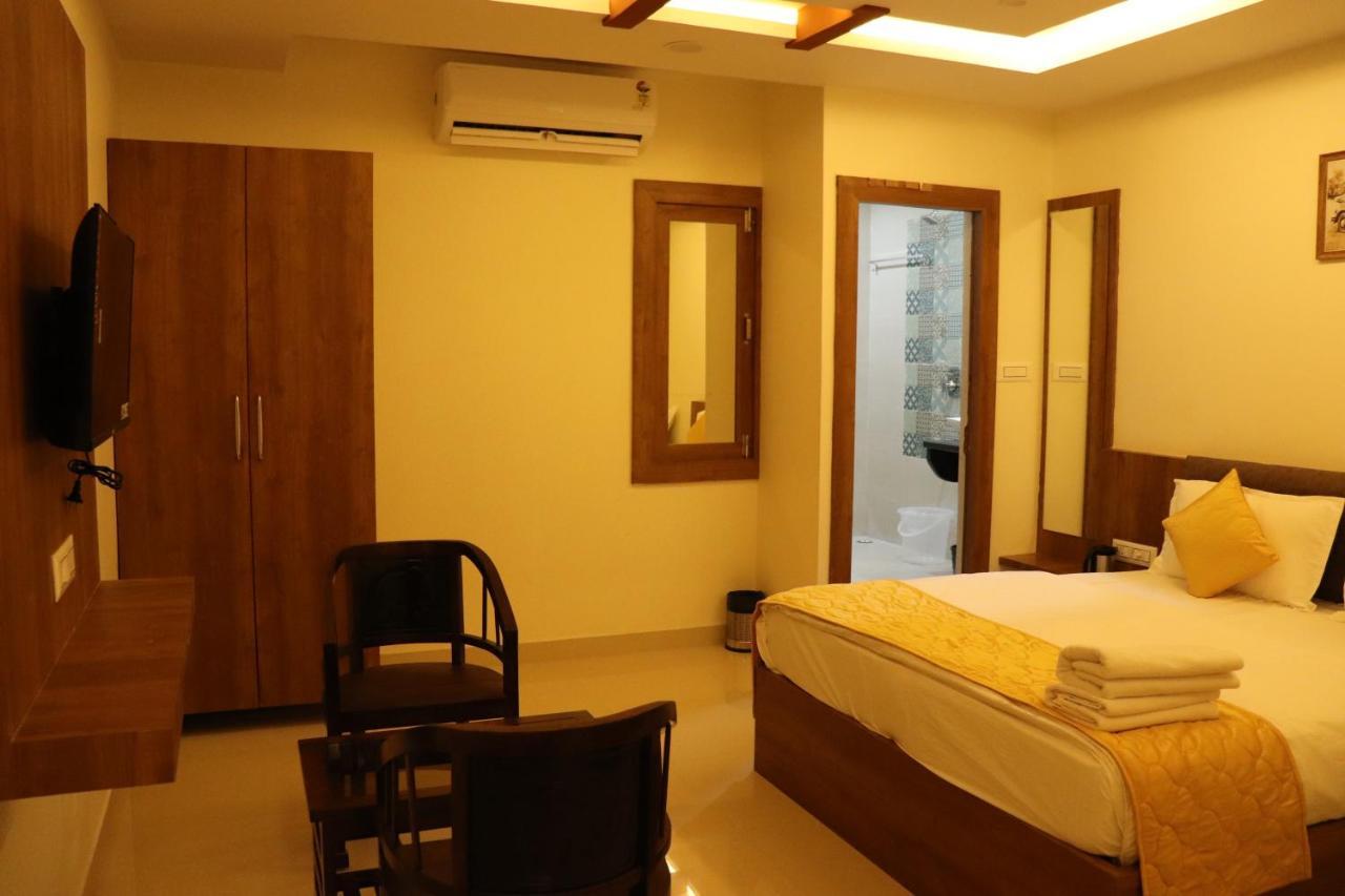 Jmb Hotel 3*
