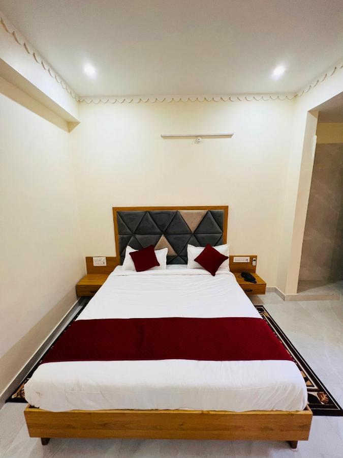 Jai Hari Hotel