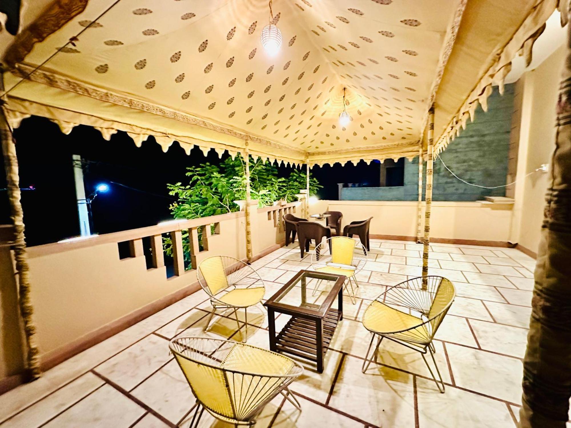 Anand Home, 5bhk Holiday home *